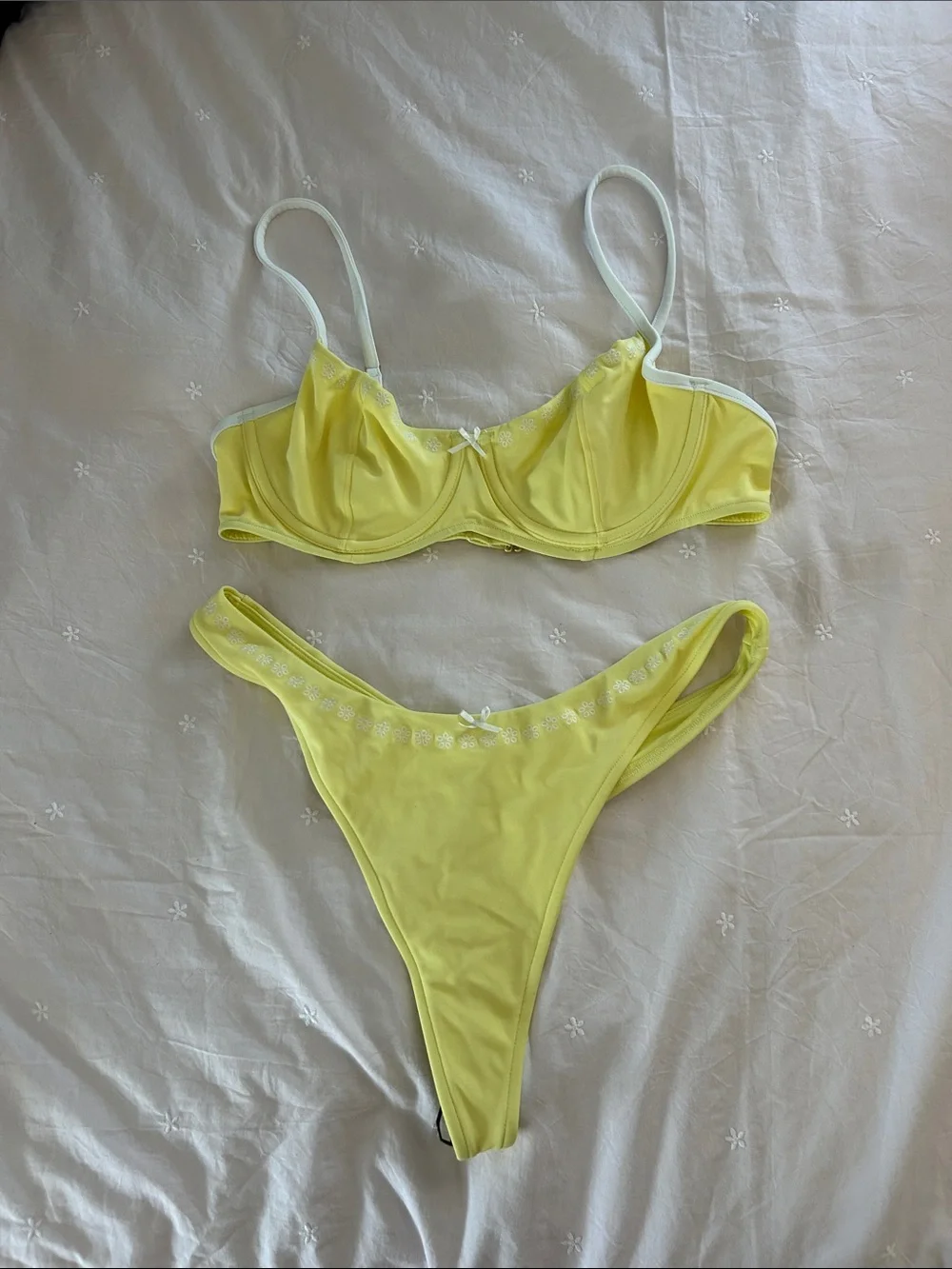NWT PINK x Frankie’s Bikini Buttercup Set